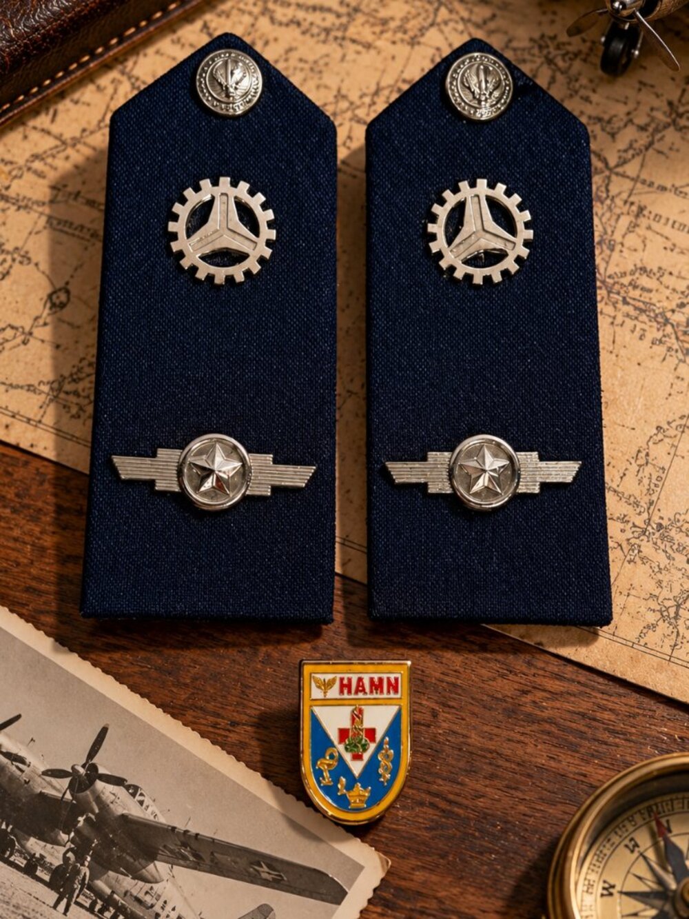 Vintage Aviation / Military Insignia Shoulder Boards & HAHN Enamel Badge Set